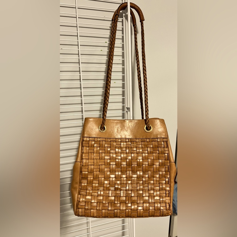 Medium size Silvia Fernandez shoulder bag in Tan